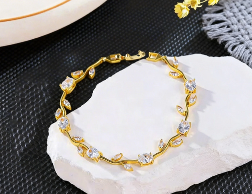 Women's Tulip Floral Floral Bracelet, Coquette Flower Bracelet, Crystals Bracelet, Gift for Her